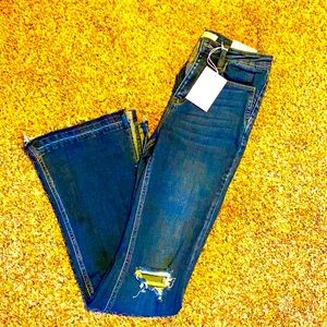KanCan distressed flares, NWT, size 7